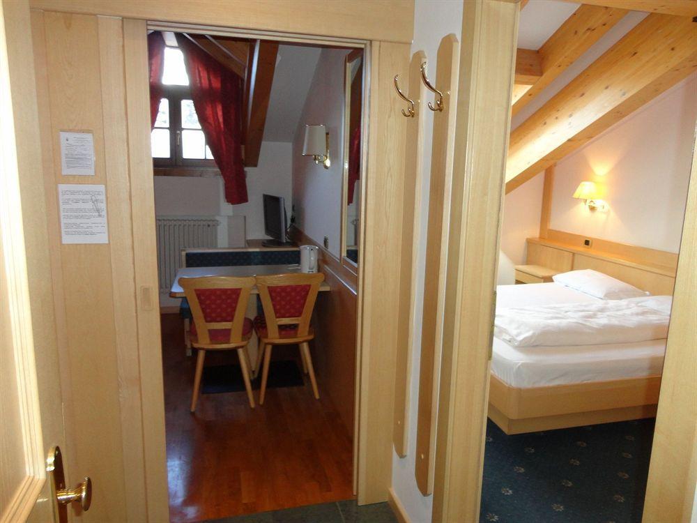 Garni Aritz Hotel Кампитело ди Фаса Екстериор снимка