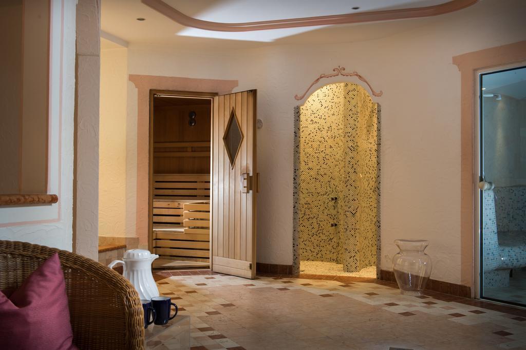 Garni Aritz Hotel Кампитело ди Фаса Екстериор снимка