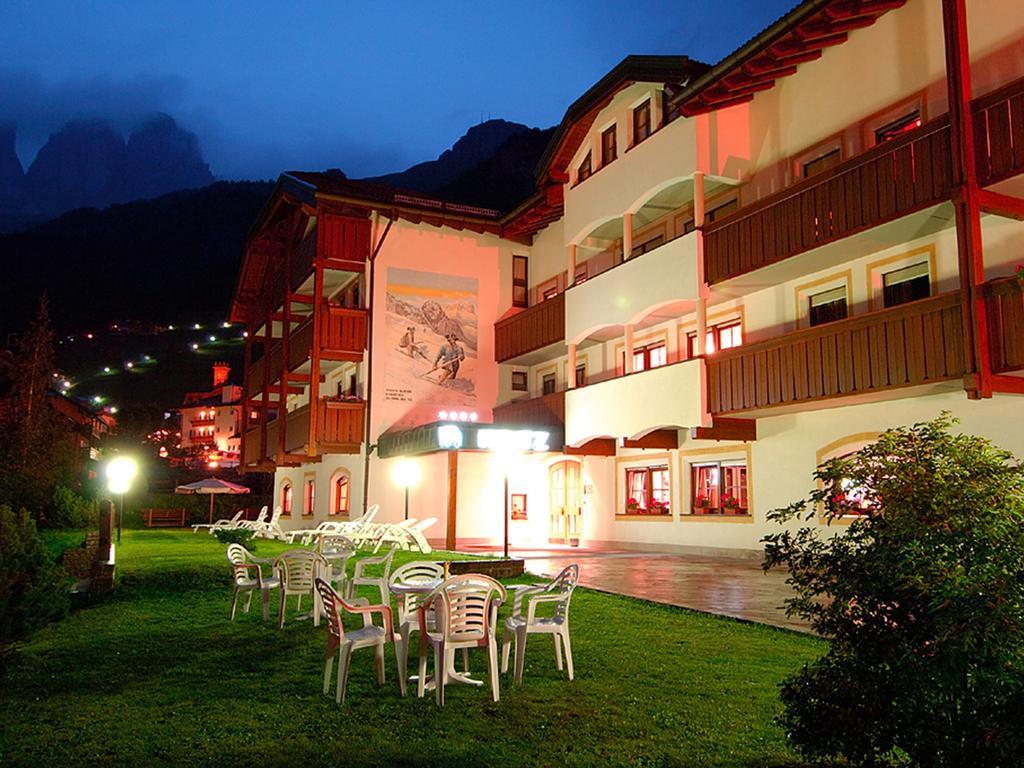 Garni Aritz Hotel Кампитело ди Фаса Екстериор снимка