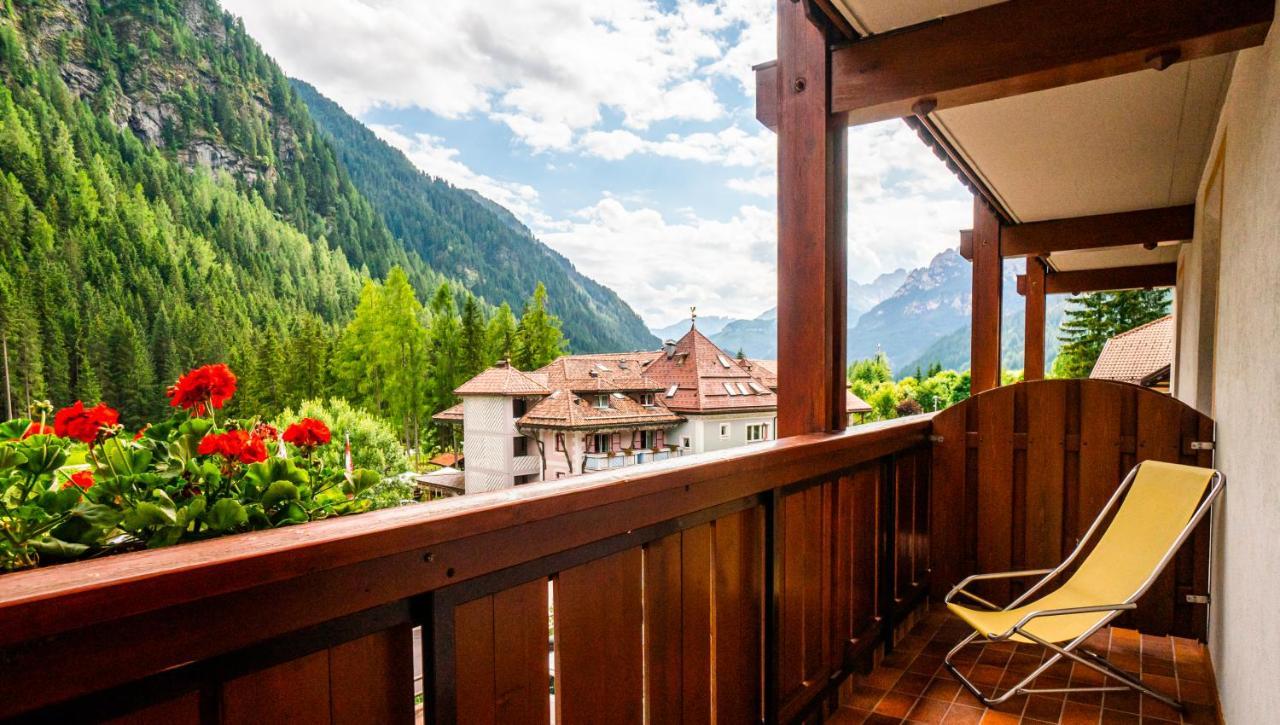 Garni Aritz Hotel Кампитело ди Фаса Екстериор снимка