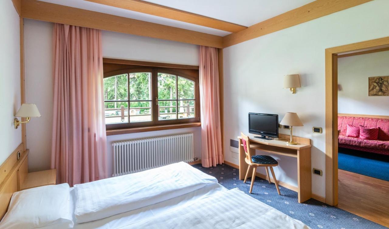 Garni Aritz Hotel Кампитело ди Фаса Екстериор снимка