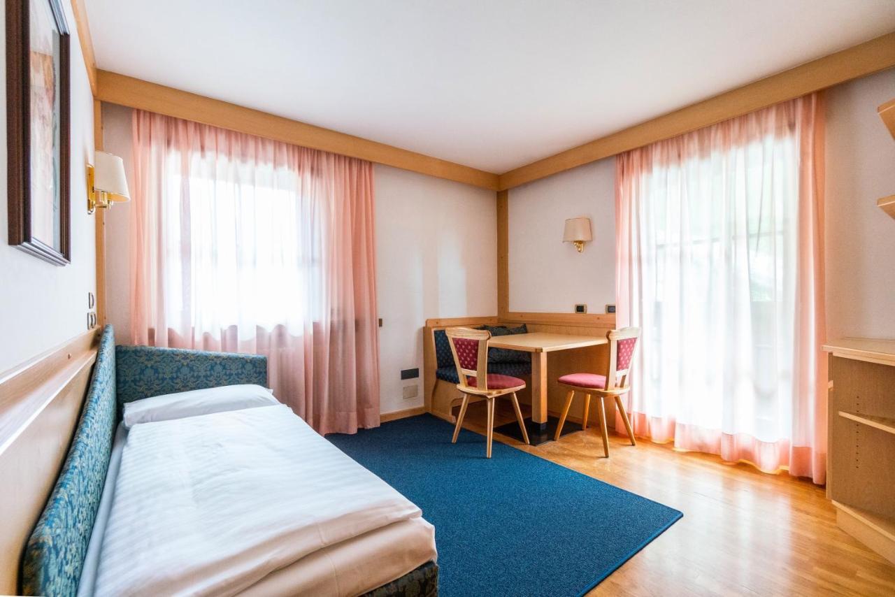 Garni Aritz Hotel Кампитело ди Фаса Екстериор снимка